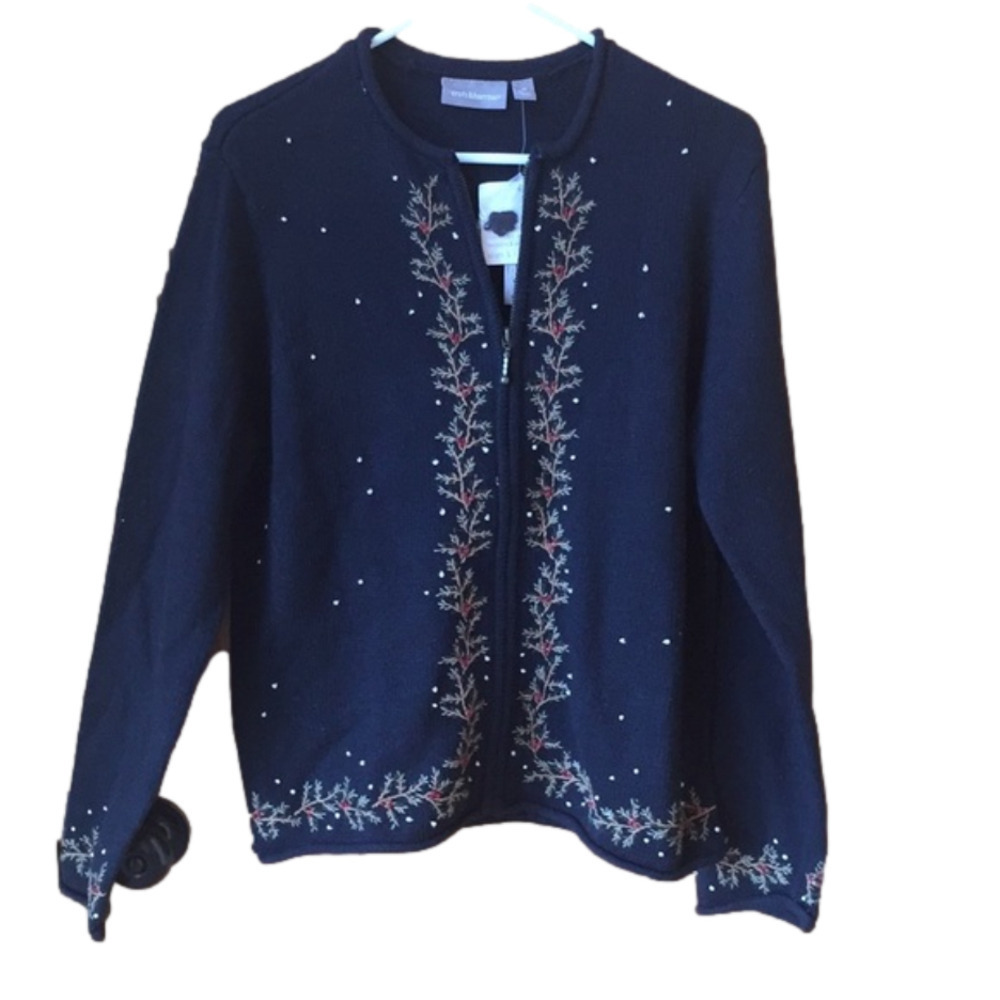COPY - - NEW Detailed Sweater